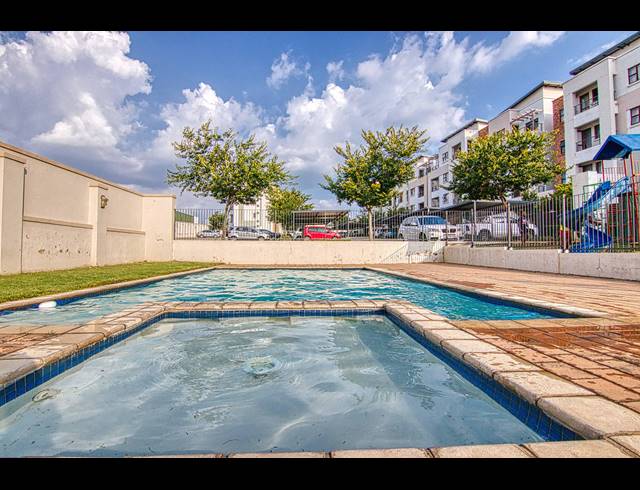 2 BEDROOM APARTMENT TO LET IN FERNDALE